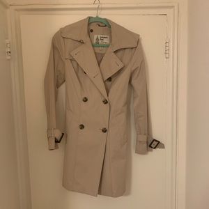 London Fog water resistant short / mid thigh trench with detachable hood